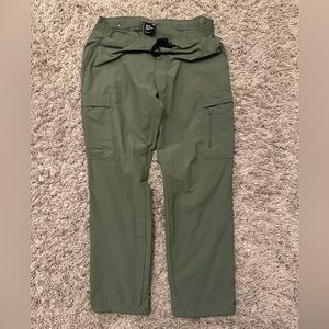 Gapfit green jogger running pants size: Large